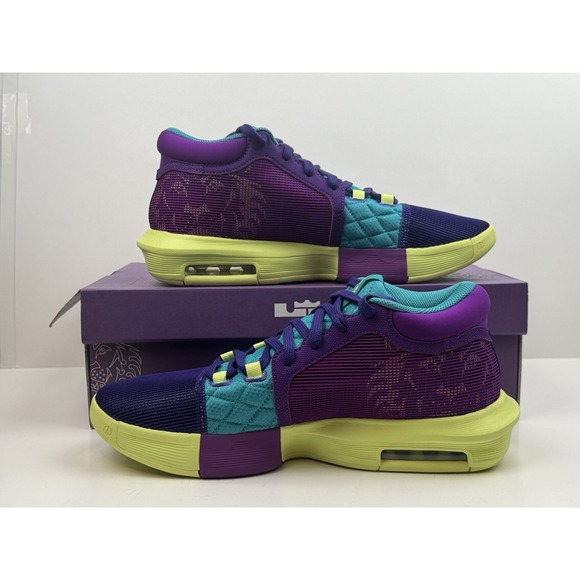 Nike LeBron Witness VIII Basketball Shoes Men\'s Size 11 Purple/White FB2239-500 main image 4